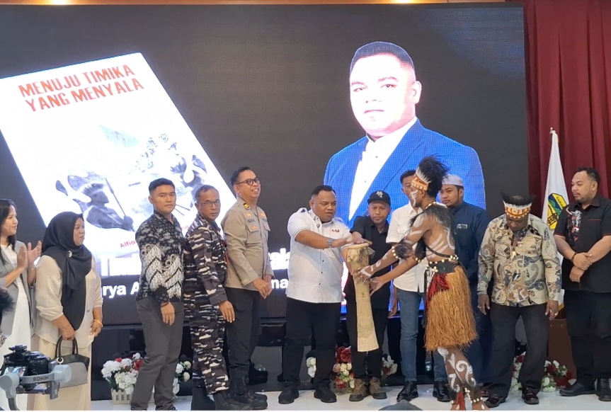 Luncurkan Buku "Menuju Mimika Menyala", Alfian Balyanan: Papua Harus Jadi Parameter Kemajuan Nasional 1 Screenshot 20260711 222914 Gallery